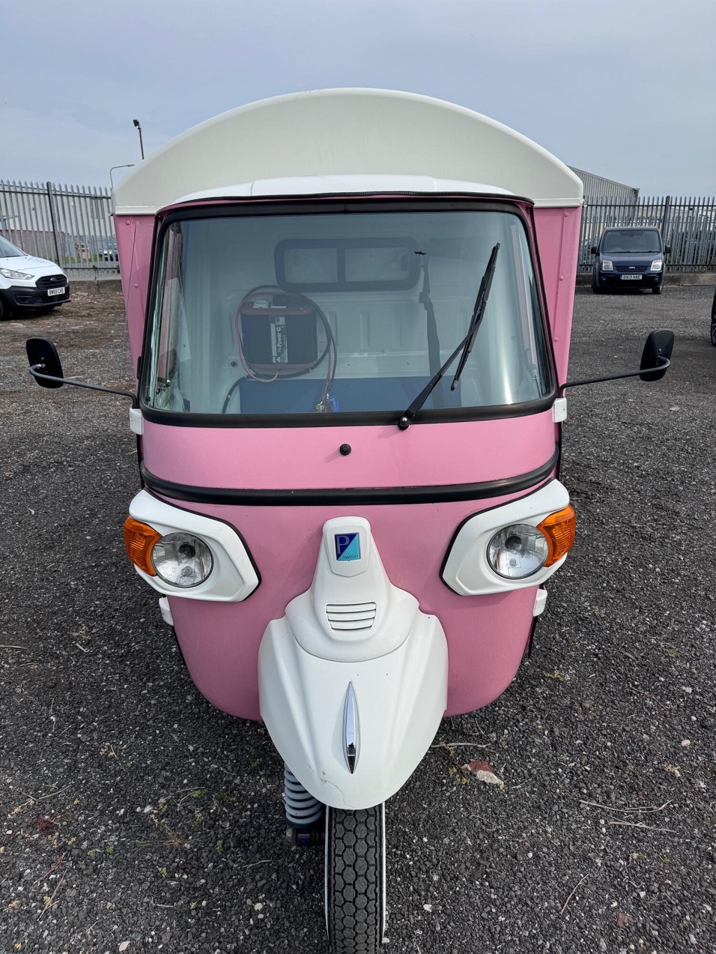 PIAGGIO APE Tuk Tuk. Coffee Van. 400 Classic. Food Truck. Mobile Business. 2018