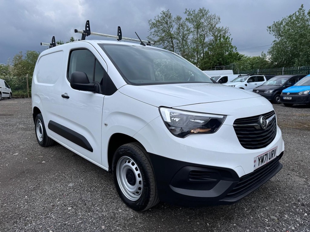 VAUXHALL COMBO 1.5 Turbo D 2000 Dynamic 100hp  DAB. AC. Cruise. 2022