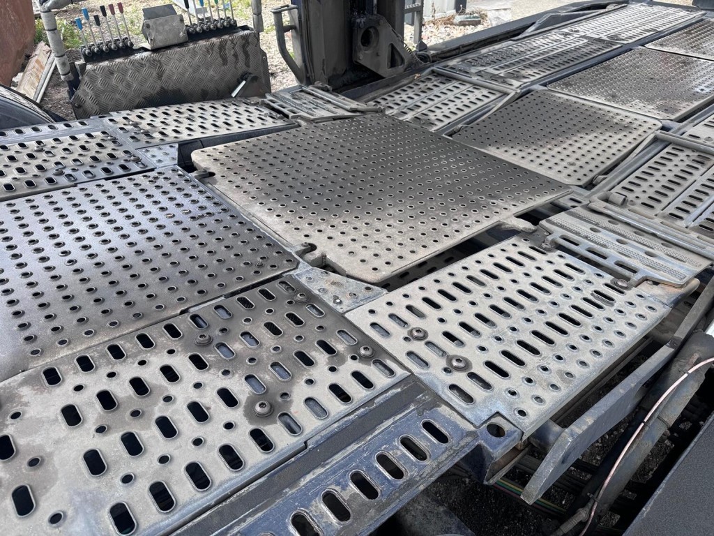 SCANIA P SERIES P420 Transporter Engineering EVO 11/12 Car Transporter. 2013