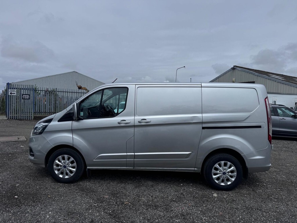 FORD TRANSIT CUSTOM 2.0 300 EcoBlue Limited. AC. Appleplay. Heated Seats. 2020