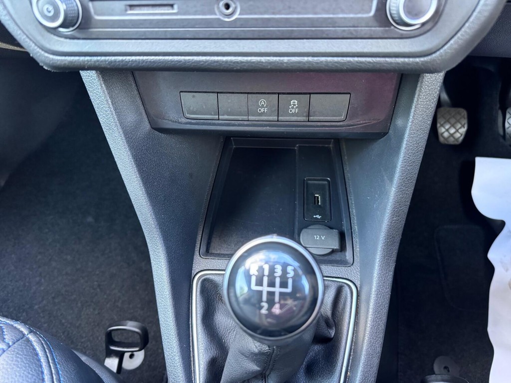 VOLKSWAGEN CADDY MAXI 2.0 TDI With Tailgate. 1 Owner.  2019