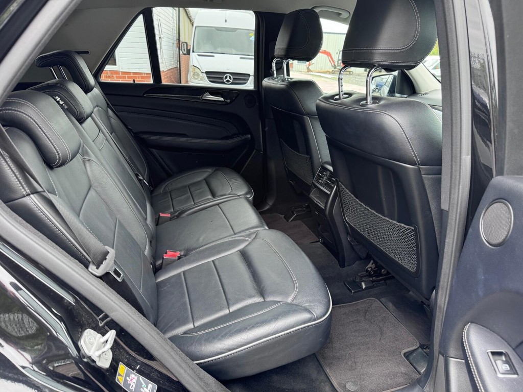 MERCEDES-BENZ M CLASS 3.0 ML350 V6 BlueTEC Sport. AMG Pack. Leather. Nav. Cruise. Camera. £224.71x 48 Months on Finance. 2012