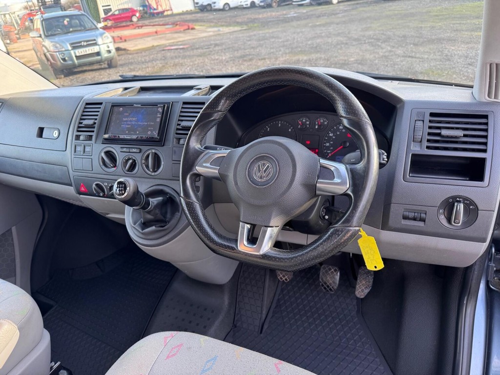VOLKSWAGEN TRANSPORTER 2.5 TDi Day Van. Campervan. R&R Bed. Electrics. Insulated. 6Speed. 174BHP 2007