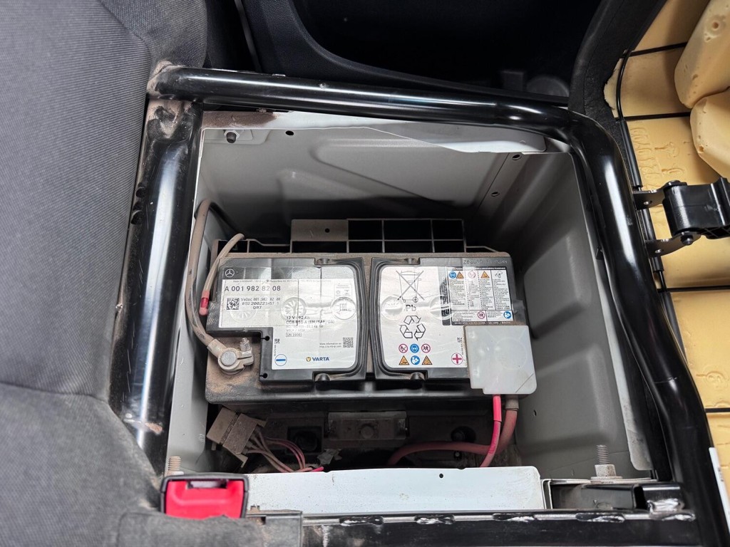 MERCEDES-BENZ SPRINTER 316 MWB RWD Power Van. On Board Compressor + Generator. £347.25 Per Month 2020