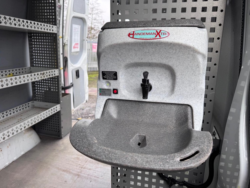 MERCEDES-BENZ SPRINTER 316 MWB RWD Power Van. On Board Compressor + Generator. £347.25 Per Month 2020