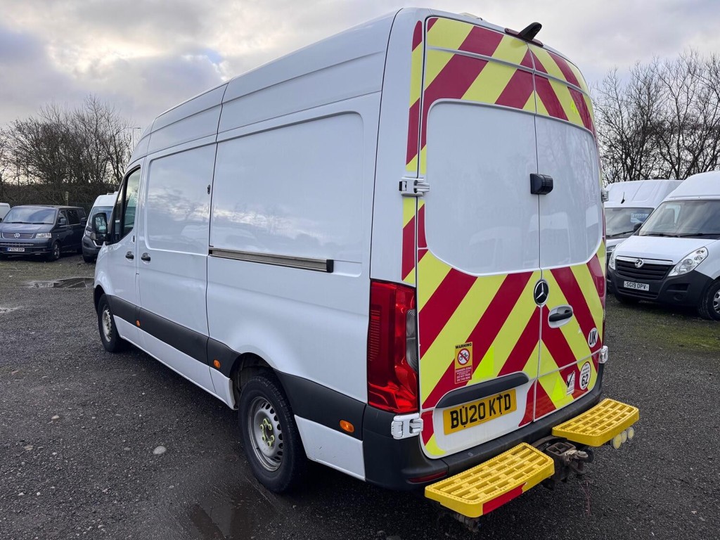 MERCEDES-BENZ SPRINTER 316 MWB RWD Power Van. On Board Compressor + Generator. £347.25 Per Month 2020