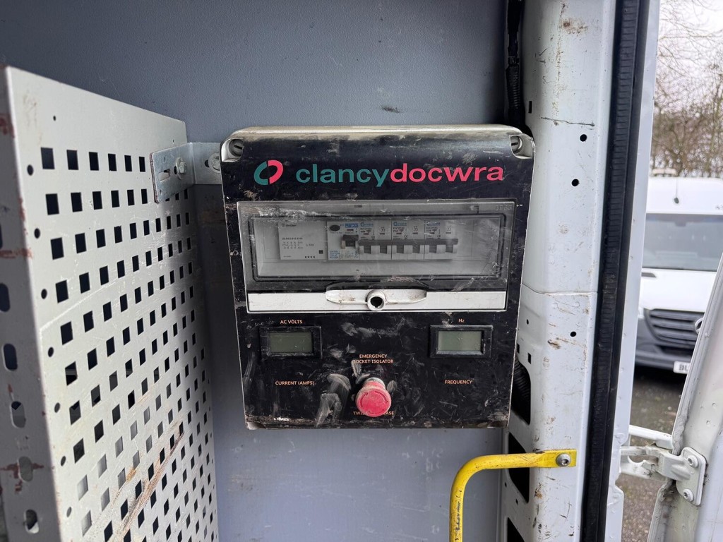 MERCEDES-BENZ SPRINTER 316 MWB RWD Power Van. On Board Compressor + Generator. £347.25 Per Month 2020