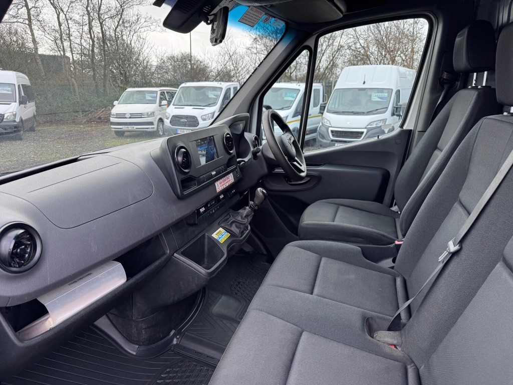 MERCEDES-BENZ SPRINTER 316 MWB RWD Power Van. On Board Compressor + Generator. £347.25 Per Month 2020