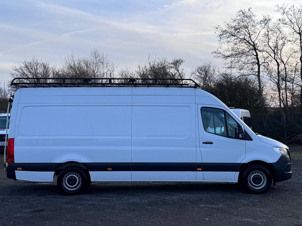 MERCEDES-BENZ SPRINTER 2.1 316 CDI LWB Panel Van. FSH. Roof Rack. Appleplay. 2019