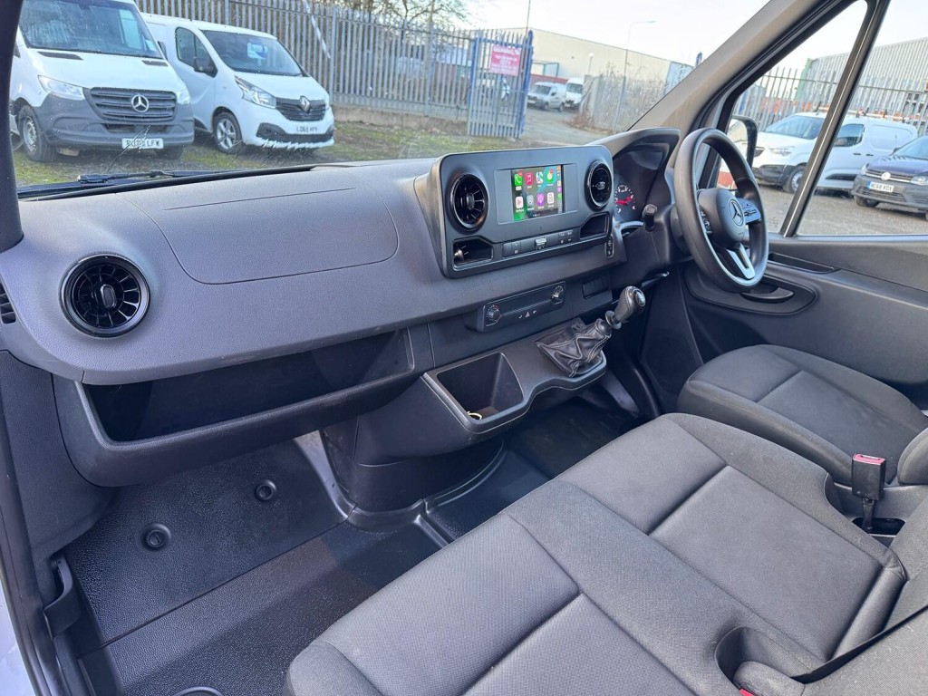 MERCEDES-BENZ SPRINTER 2.1 316 CDI LWB Panel Van. FSH. Roof Rack. Appleplay. 2019