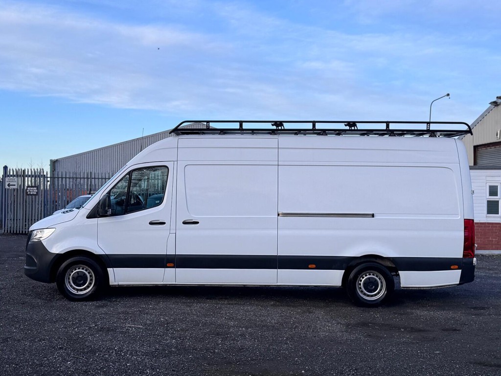 MERCEDES-BENZ SPRINTER 2.1 316 CDI LWB Panel Van. FSH. Roof Rack. Appleplay. 2019