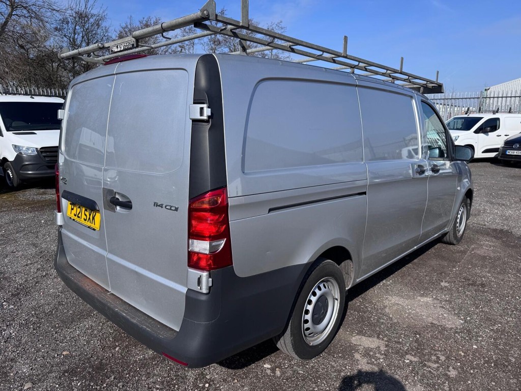MERCEDES-BENZ VITO 1.7 114 CDI Progressive. Aircon. Cruise. Reverse Cam. FMBSH. 2021
