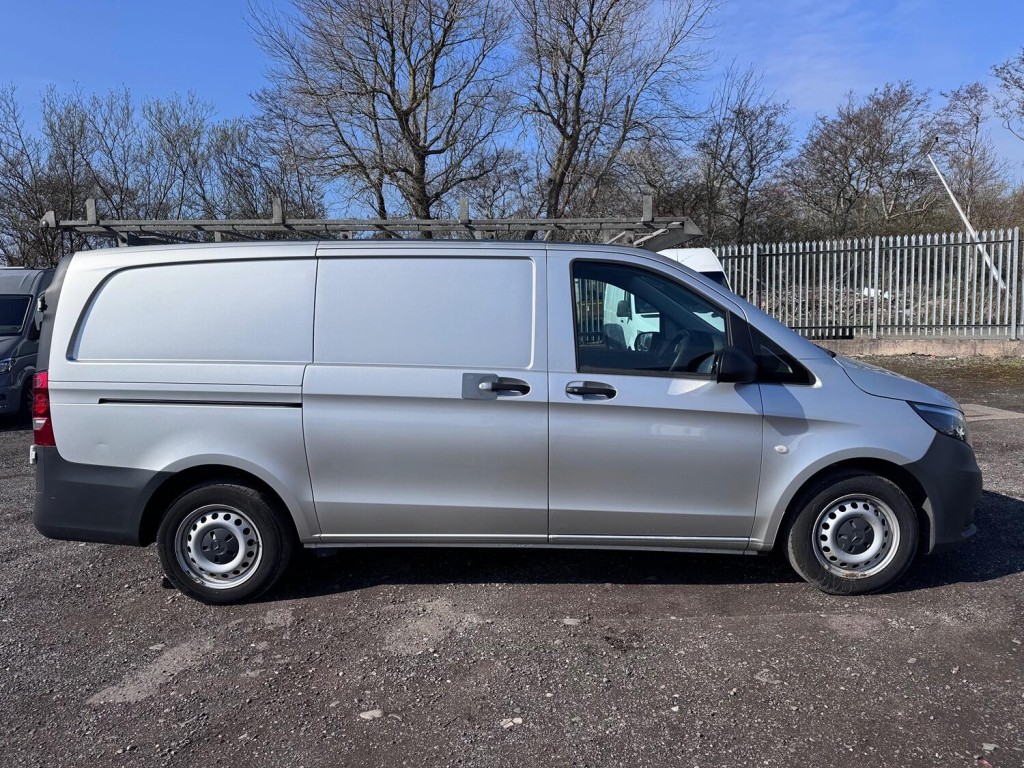 MERCEDES-BENZ VITO 1.7 114 CDI Progressive. Aircon. Cruise. Reverse Cam. FMBSH. 2021