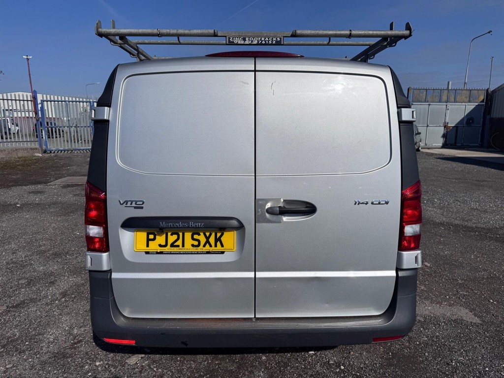MERCEDES-BENZ VITO 1.7 114 CDI Progressive. Aircon. Cruise. Reverse Cam. FMBSH. 2021