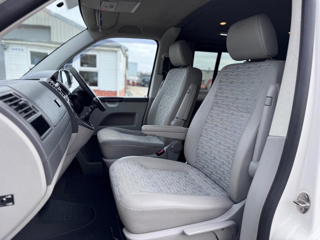 VOLKSWAGEN T5 T28 102 TDI CAMPERVAN R&R Bed. Diesel Heater. Dometic Sink & Hob. LG Fridge.  2012