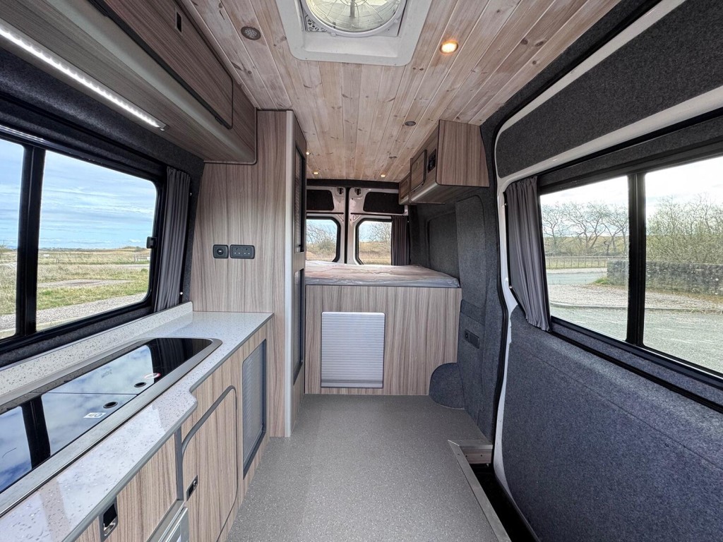 MERCEDES-BENZ SPRINTER 313 CDI MWB Campervan. New Build. Side Pods. Solar. Swivel Seat. Maxifan, Inverter. Mains Hook up.  2014