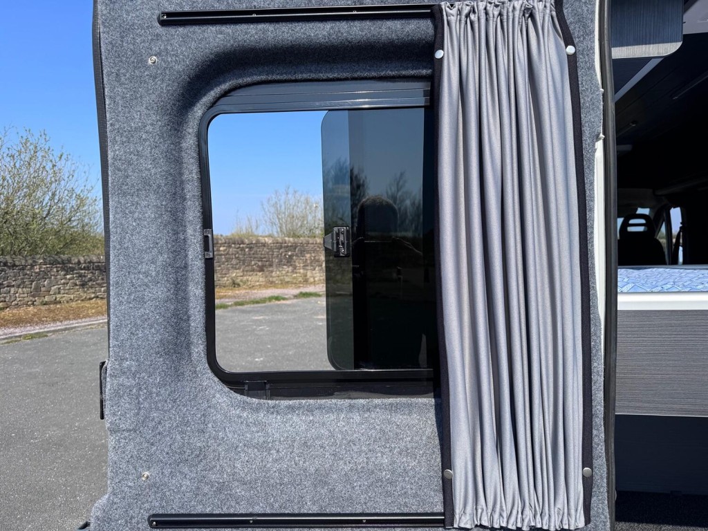PEUGEOT BOXER 2.2 HDi LWB Campervan. 2 Berth. Solar. Maxifan. 56K. AC. Awning. New Build 2015