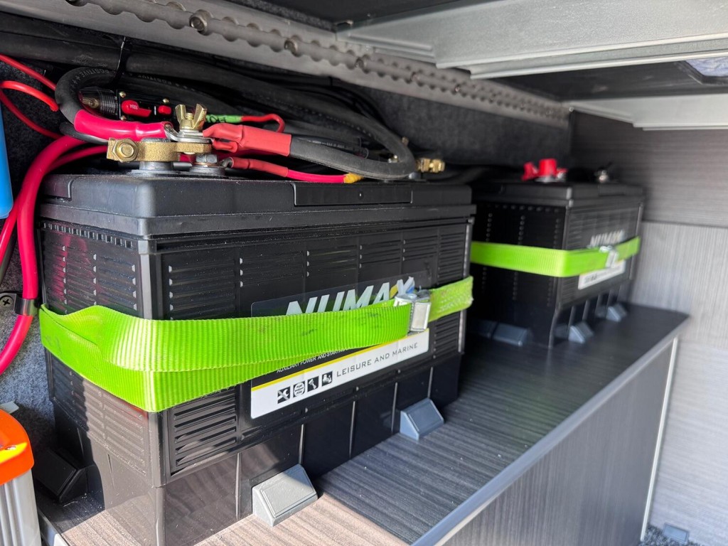 PEUGEOT BOXER 2.2 HDi LWB Campervan. 2 Berth. Solar. Maxifan. 56K. AC. Awning. New Build 2015