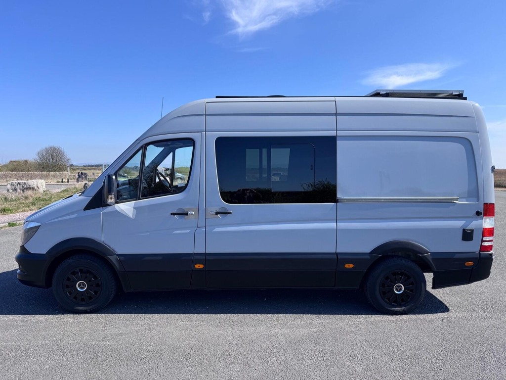 MERCEDES-BENZ SPRINTER MWB Off Grid Campervan. Solar. Heater. Victron. Swivel Seat. Fixed Bed. 2013