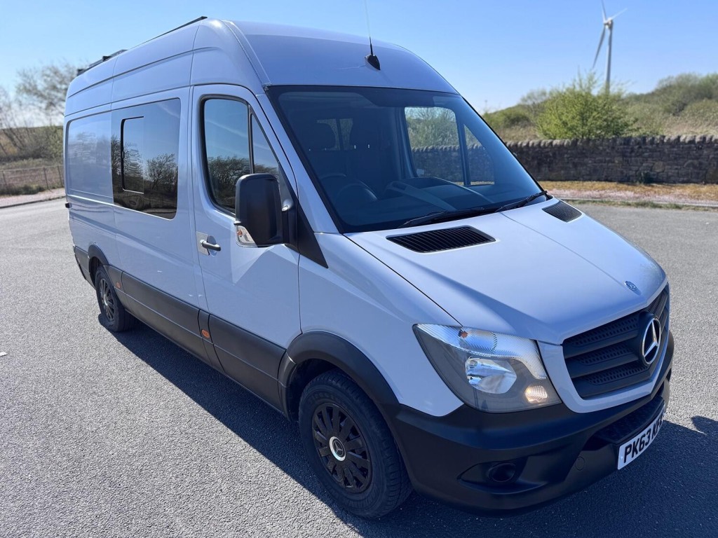 MERCEDES-BENZ SPRINTER MWB Off Grid Campervan. Solar. Heater. Victron. Swivel Seat. Fixed Bed. 2013