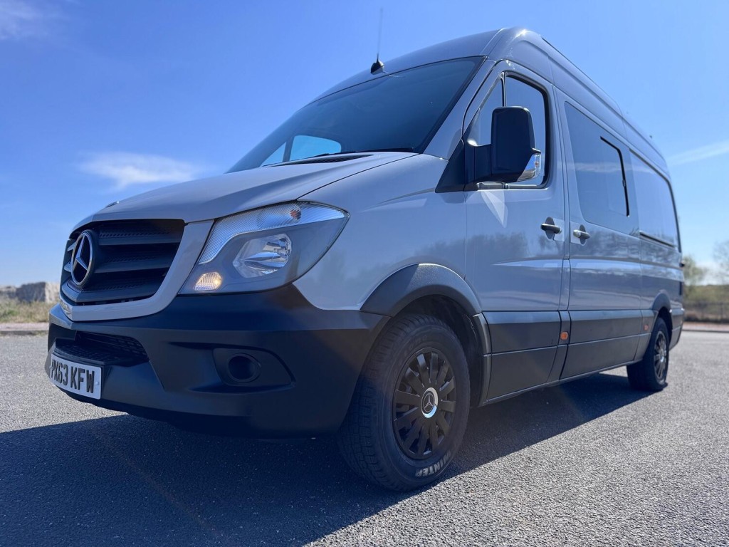 MERCEDES-BENZ SPRINTER MWB Off Grid Campervan. Solar. Heater. Victron. Swivel Seat. Fixed Bed. 2013