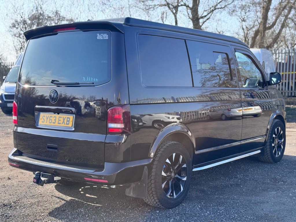 VOLKSWAGEN T5 CAMPER 2.0 TDI T32 Trendline 4Motion Pop Top Campervan Dayvan. 4 Berth. Difflock. Kitcken. RIB Bed. Raspber 2013