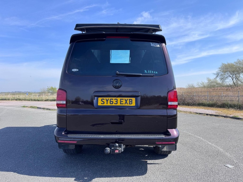 VOLKSWAGEN T5 CAMPER 2.0 TDI T32 Trendline 4Motion Pop Top Campervan Dayvan. 4 Berth. Difflock. Kitcken. RIB Bed. Raspber 2013