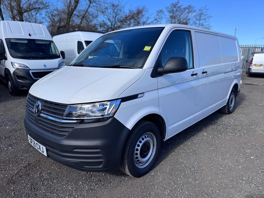 VOLKSWAGEN TRANSPORTER T6.1 T32 E-Transporter. AC. Appleplay. Heated Seats. £196.37 Per Month. 2021