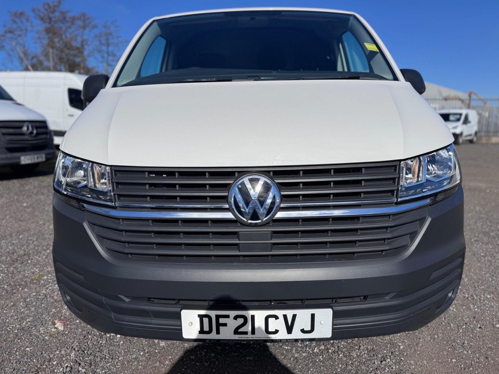 VOLKSWAGEN TRANSPORTER T6.1 T32 E-Transporter. AC. Appleplay. Heated Seats. £196.37 Per Month. 2021