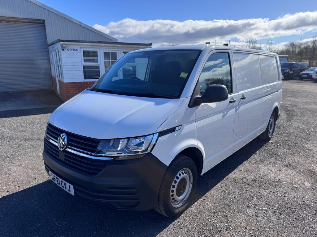 VOLKSWAGEN TRANSPORTER T6.1 T32 E-Transporter. AC. Appleplay. Heated Seats. £196.37 Per Month. 2021