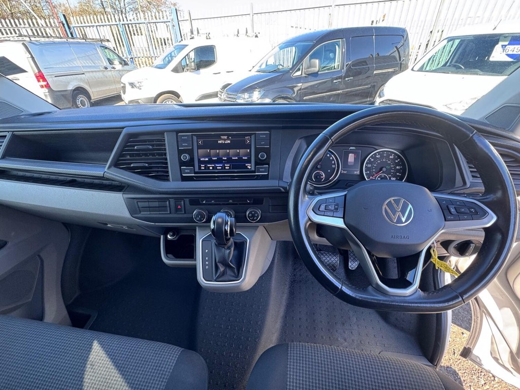 VOLKSWAGEN TRANSPORTER T6.1 T32 E-Transporter. AC. Appleplay. Heated Seats. £196.37 Per Month. 2021