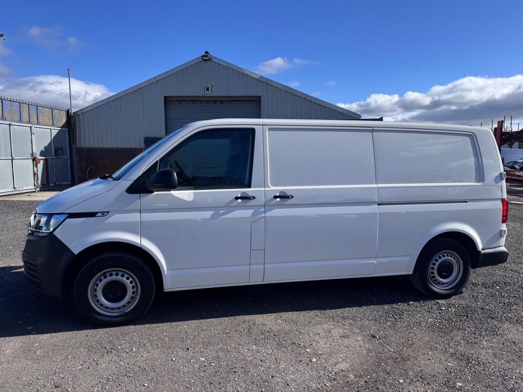 VOLKSWAGEN TRANSPORTER T6.1 T32 E-Transporter. AC. Appleplay. Heated Seats. £196.37 Per Month. 2021