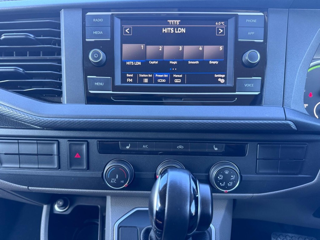 VOLKSWAGEN TRANSPORTER T6.1 T32 E-Transporter. AC. Appleplay. Heated Seats. £196.37 Per Month. 2021