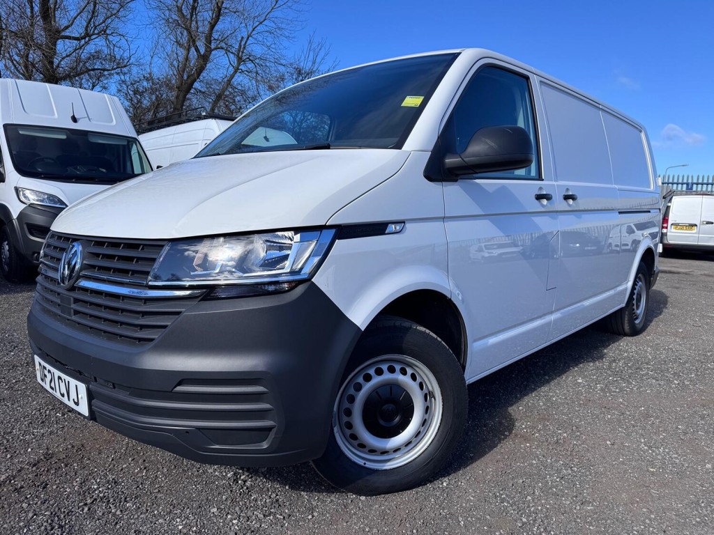 VOLKSWAGEN TRANSPORTER T6.1 T32 E-Transporter. AC. Appleplay. Heated Seats. £196.37 Per Month. 2021