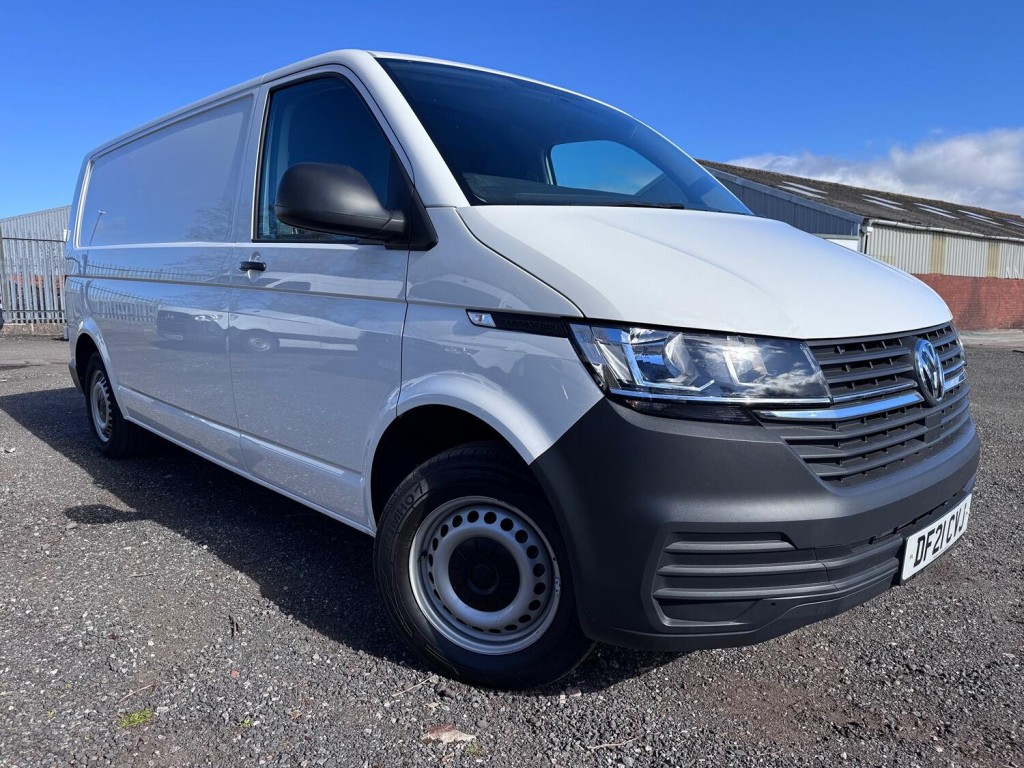 VOLKSWAGEN TRANSPORTER T6.1 T32 E-Transporter. AC. Appleplay. Heated Seats. £196.37 Per Month. 2021