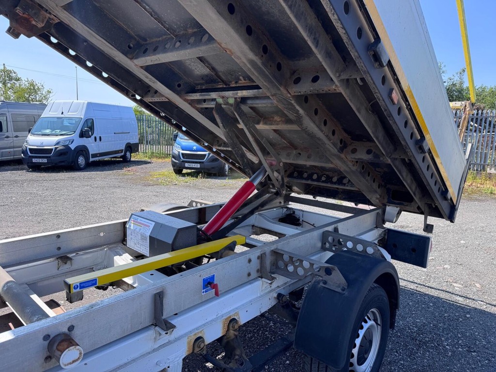 VOLKSWAGEN CRAFTER 2.0 TDI CR35 Startline Tipper. 140BHP.1 Owner.  2021