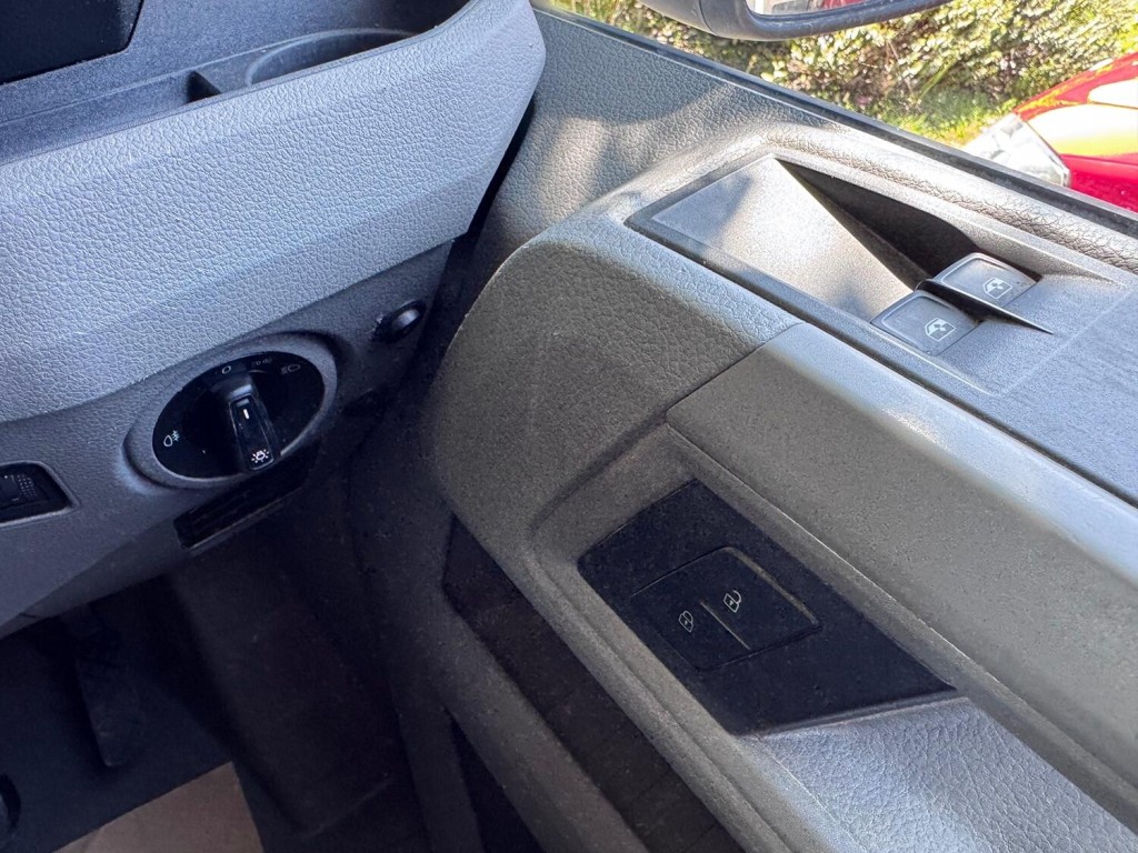 VOLKSWAGEN CRAFTER 2.0 TDI CR35 Startline Tipper. 140BHP.1 Owner.  2021