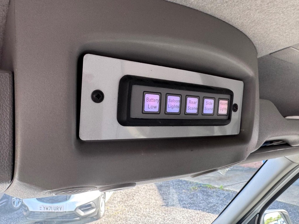 RENAULT MASTER 2.3 FWD LM35 dCi 135 Business Welfare Mess Van. Toilet. Heating. Fridge. Solar. LWB 49k  2020