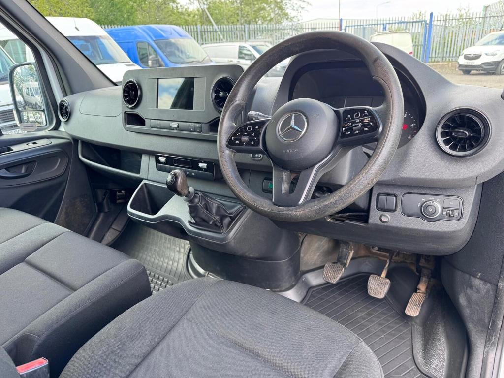 MERCEDES-BENZ SPRINTER 316 MWB On Board Power & Compressor. 110V. FSH. AC.73k 2020