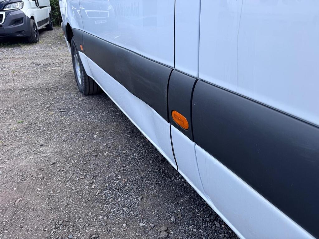 MERCEDES-BENZ SPRINTER 316 MWB On Board Power & Compressor. 110V. FSH. AC.73k 2020