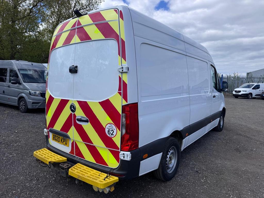 MERCEDES-BENZ SPRINTER 316 MWB On Board Power & Compressor. 110V. FSH. AC.73k 2020
