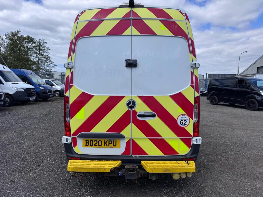 MERCEDES-BENZ SPRINTER 316 MWB On Board Power & Compressor. 110V. FSH. AC.73k 2020