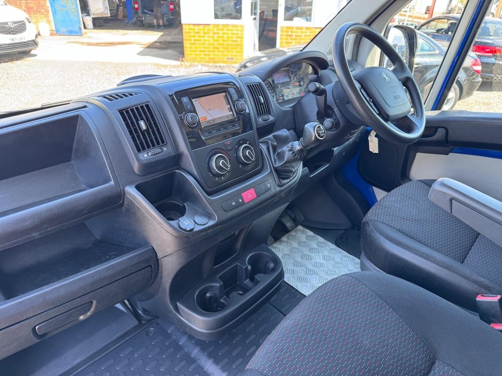 PEUGEOT BOXER Professional 2.0 Blue HDI LWB Van. L3H2. FSH. NAV. AC. Cruise 2019