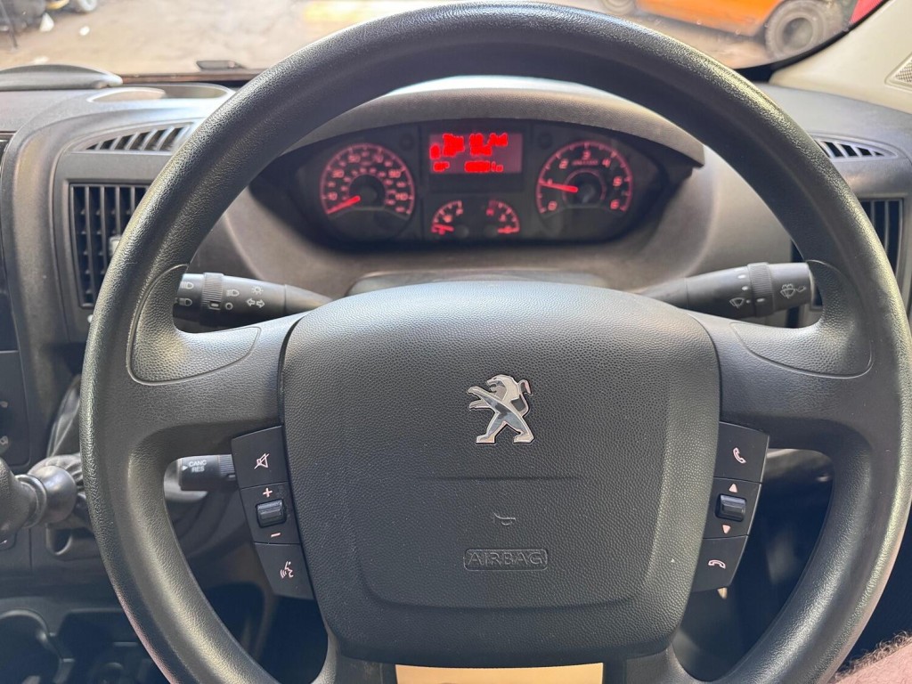 PEUGEOT BOXER Professional 2.0 Blue HDI LWB Van. L3H2. FSH. NAV. AC. Cruise 2019