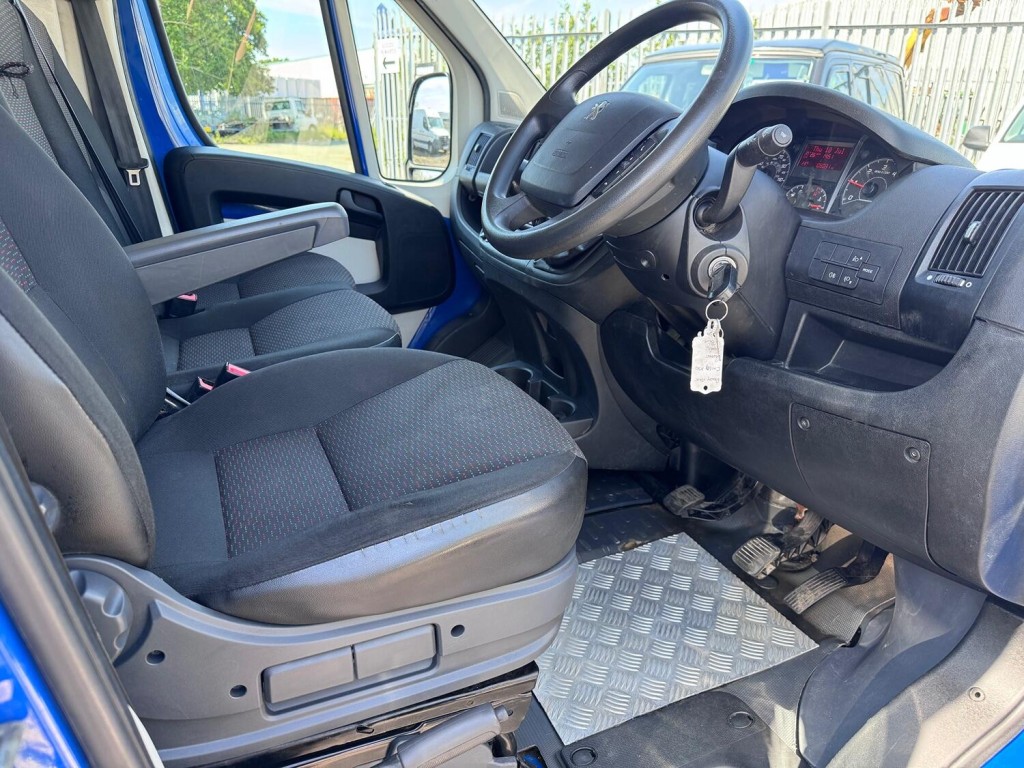PEUGEOT BOXER Professional 2.0 Blue HDI LWB Van. L3H2. FSH. NAV. AC. Cruise 2019