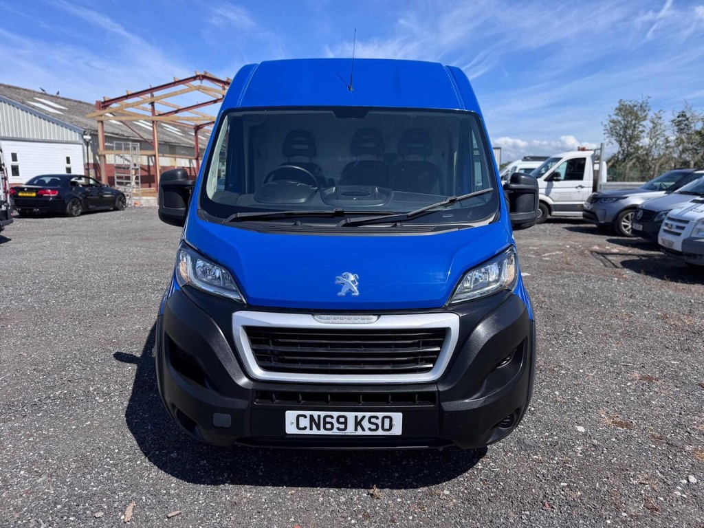 PEUGEOT BOXER Professional 2.0 Blue HDI LWB Van. L3H2. FSH. NAV. AC. Cruise 2019