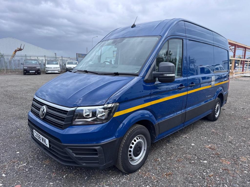 VOLKSWAGEN CRAFTER 2.0 TDI CR30 BlueMotion Tech Trendline. MWB Van. Aircon. Appleplay. Cruise 2018