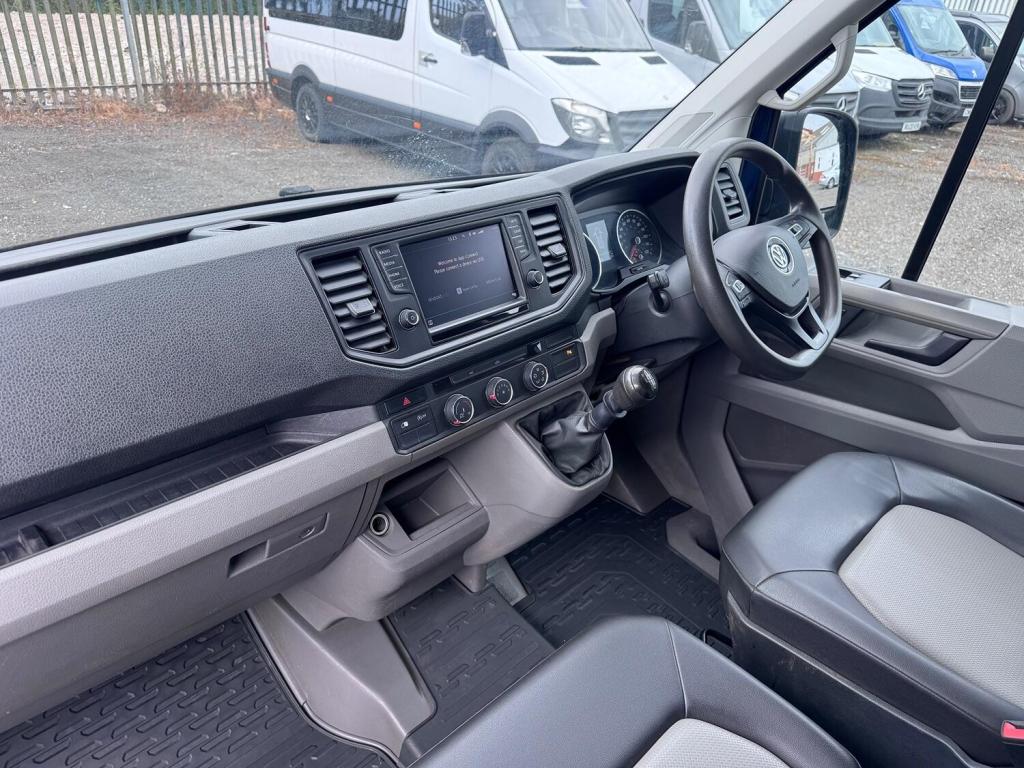 VOLKSWAGEN CRAFTER 2.0 TDI CR30 BlueMotion Tech Trendline. MWB Van. Aircon. Appleplay. Cruise 2018