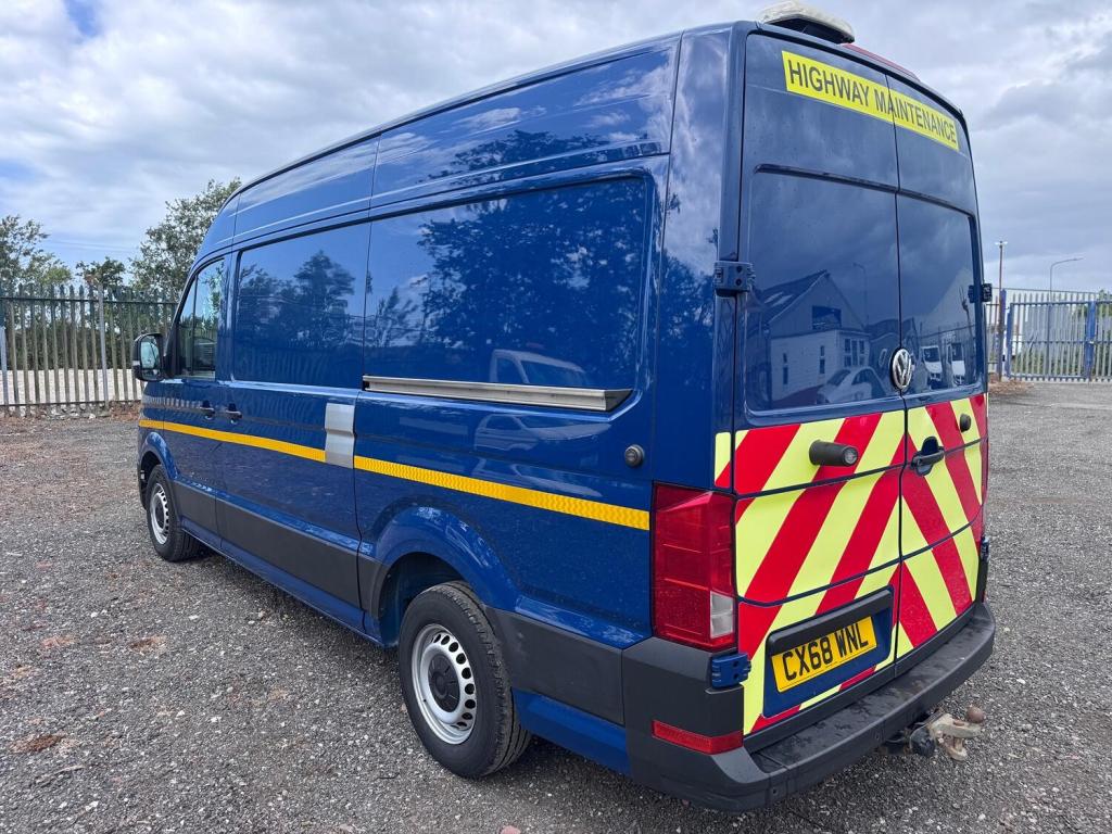 VOLKSWAGEN CRAFTER 2.0 TDI CR30 BlueMotion Tech Trendline. MWB Van. Aircon. Appleplay. Cruise 2018