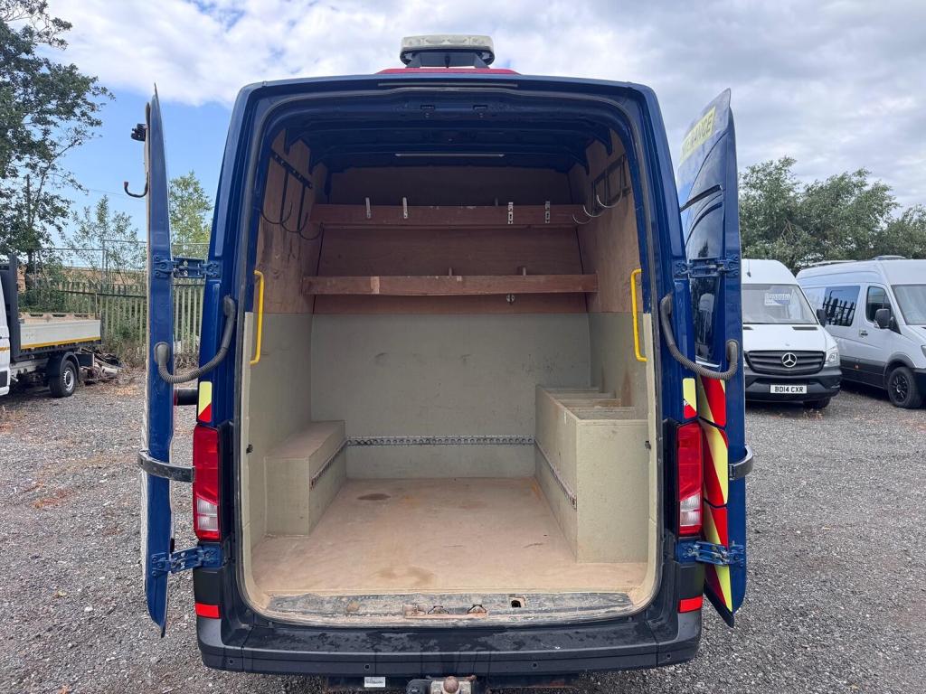 VOLKSWAGEN CRAFTER 2.0 TDI CR30 BlueMotion Tech Trendline. MWB Van. Aircon. Appleplay. Cruise 2018